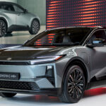 【車】340馬力ぃぃぃぃ？！トヨタ・C-HR”+”: 日本導入への期待と展望！