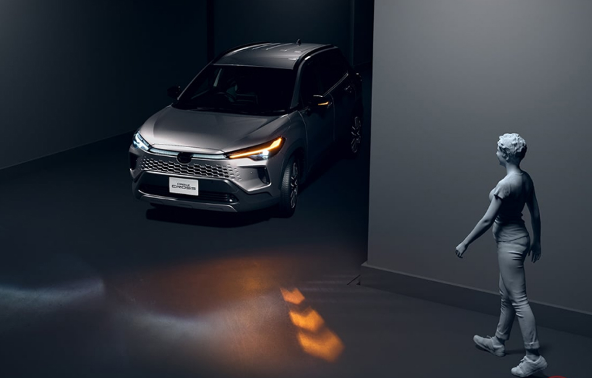【車】トヨタの新型カローラクロス!ウインカーの最新技術と進化したフロントデザイン!