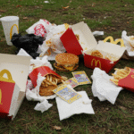 【悲報】消費者と企業が直面するハッピーセットの課題とは？フードロスと転売問題の影響