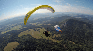【恐怖】沖縄でパラグライダー落下死亡事故！レジャーを楽しむための安全対策！