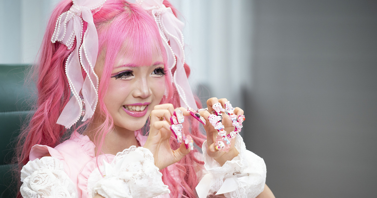 5歳からのメイク!小学生ギャル・りりぴちゃんが語る姫ギャルライフ