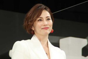 【完全解説】米倉涼子の体調不良はなぜ？脳脊髄液減少症との闘病と現在の姿